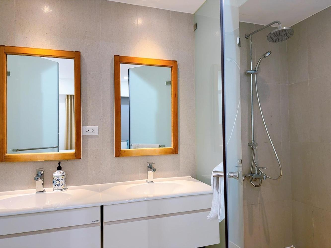 Sleep Jia Apartment Tainan Luaran gambar